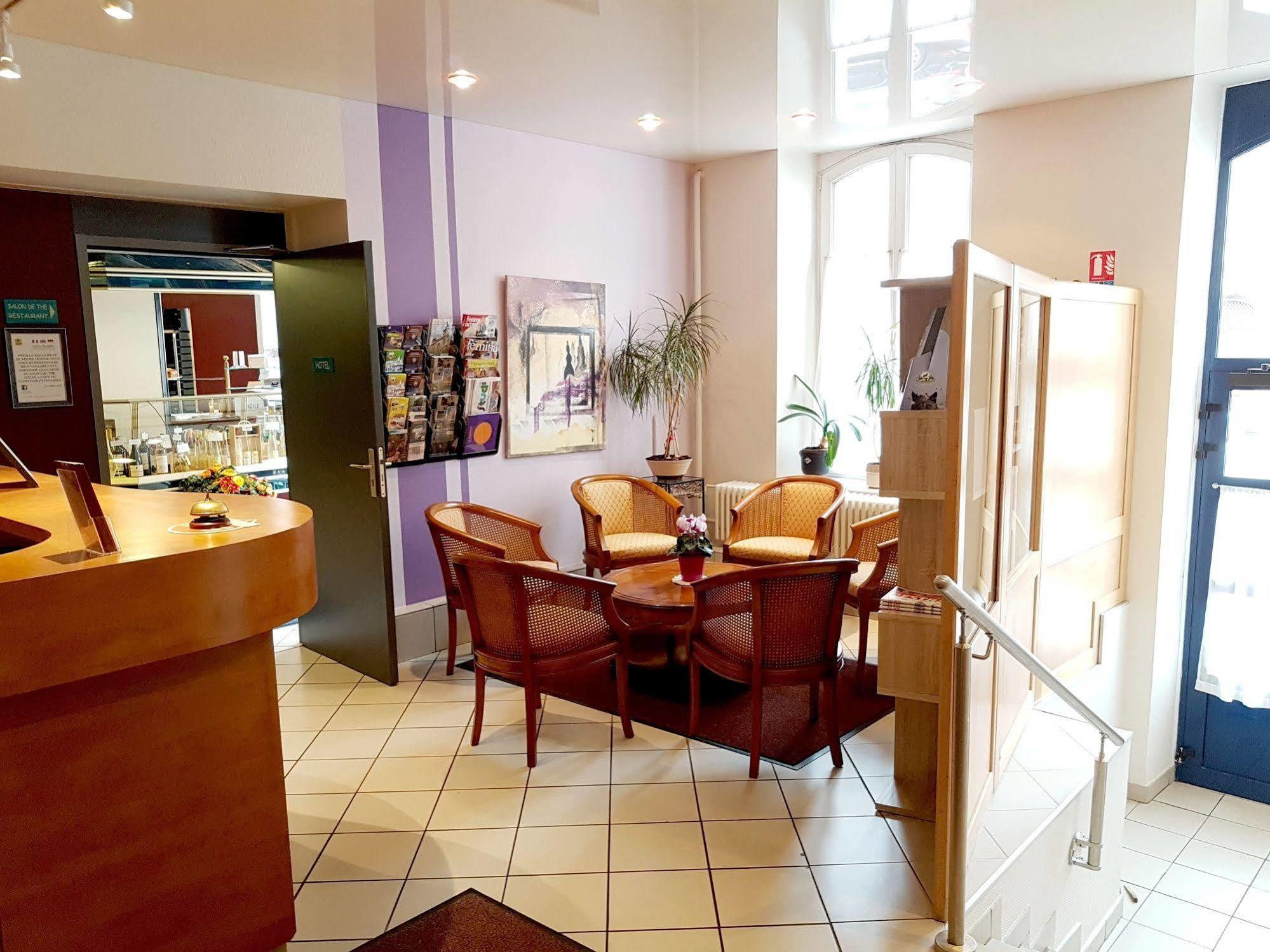 Logis Hotel De Paris Saint-Avold Eksteriør bilde